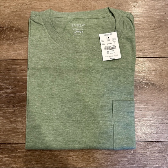 NWT JCrew Factory cotton tshirt size large. Light green color with chest pocket - Picture 1 of 1
